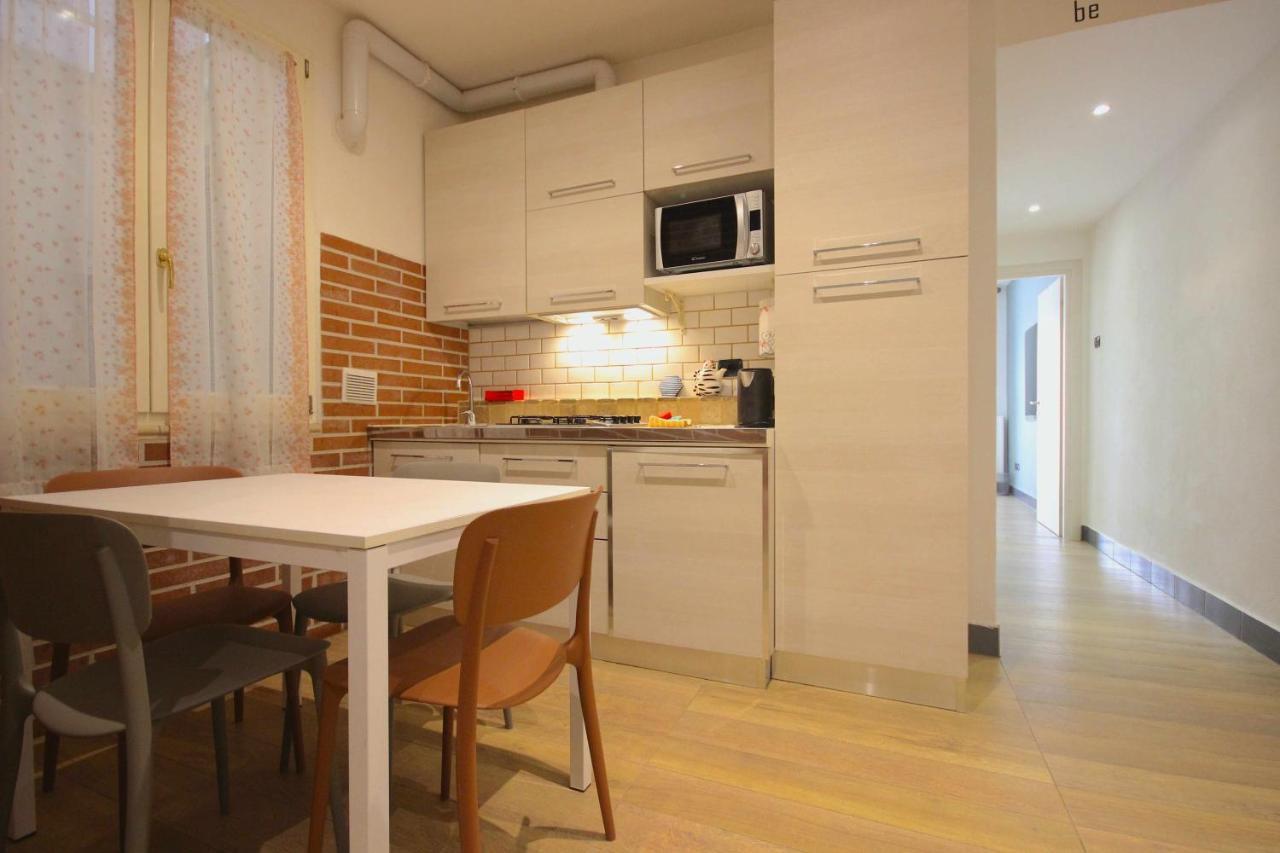 Case Vr Holiday Happy House Verona Exterior photo